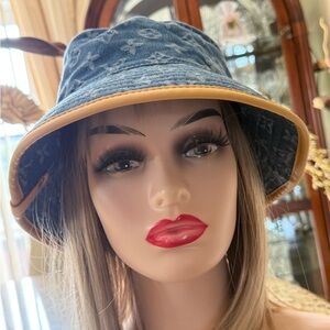 Unisex Bucket Hats LV.